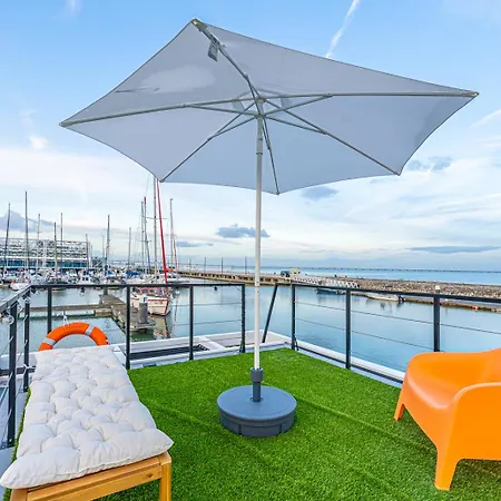 The Homeboat Company Parque Nacoes-lisboa Hotel en barco