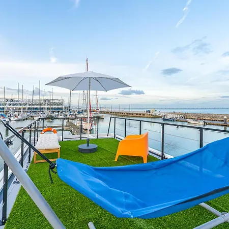 Hotel en barco The Homeboat Company Parque Nacoes-lisboa Lisboa