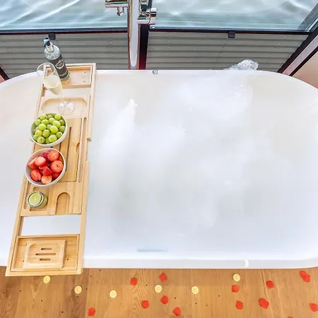 The Homeboat Company Parque Nacoes-lisboa