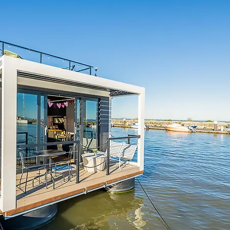 Hotel en barco The Homeboat Company Parque Nacoes-lisboa Lisboa