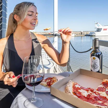 The Homeboat Company Parque Nacoes-lisboa