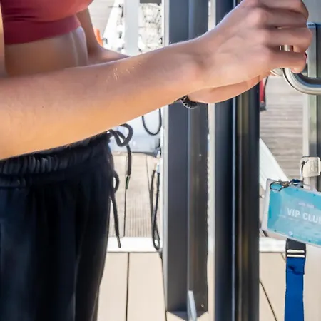 The Homeboat Company Parque Nacoes-lisboa Hotel en barco Lisboa