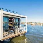 Hotel en barco The Homeboat Company Parque Nacoes-lisboa Lisboa