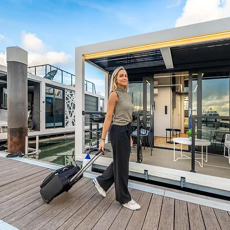 Bådhotel The Homeboat Company Parque Nacoes-lisboa