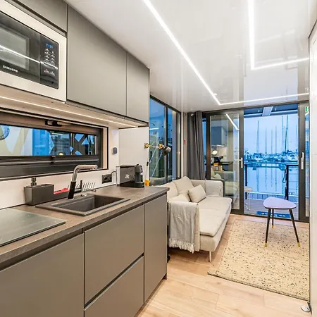 The Homeboat Company Parque Nacoes-lisboa Bådhotel *