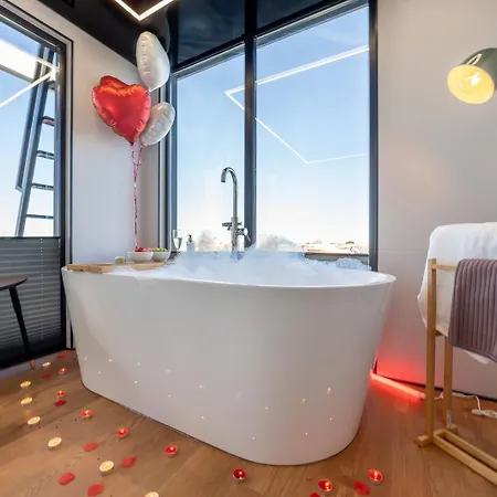 The Homeboat Company Parque Nacoes-lisboa *