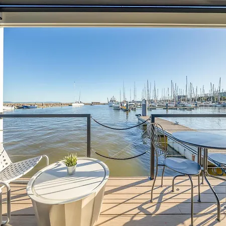 The Homeboat Company Parque Nacoes-lisboa 船上ホテル *