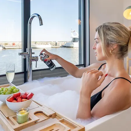 The Homeboat Company Parque Nacoes-lisboa *